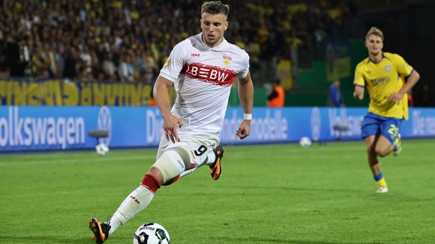 Stuttgart do nove pobjede, Vasilj obranio još jedan penal