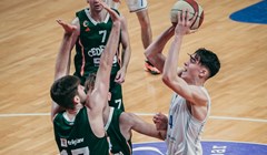 Mladi Luka Gulan potpisao prvi profesionalni ugovor sa Zadrom