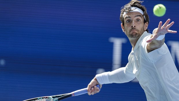 Neočekivani porazi Cerundola i Hačanova nakon što su imali dva seta prednosti