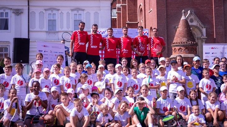 Hrvatski tenisači u druženju s djecom u Đakovu, Borna Ćorić otkazao nastup zbog ozljede