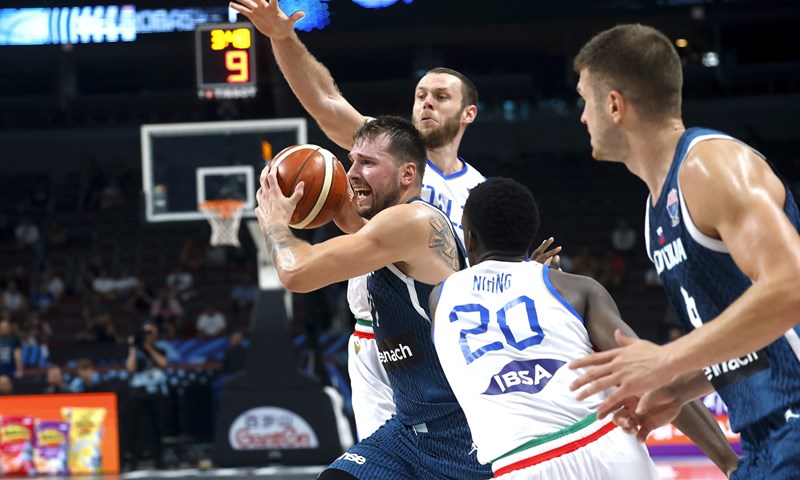 Dončić i društvo protiv svjetskih prvaka traže plasman u polufinale
