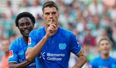 Apotekari s novim trenerom dočekuju neporaženi Eintracht