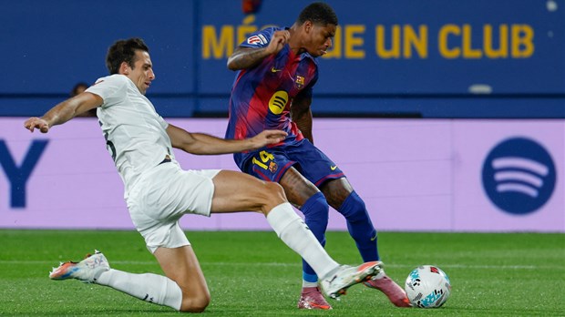 Barcelona glatko slavila, Valencia šest puta vadila loptu iz mreže