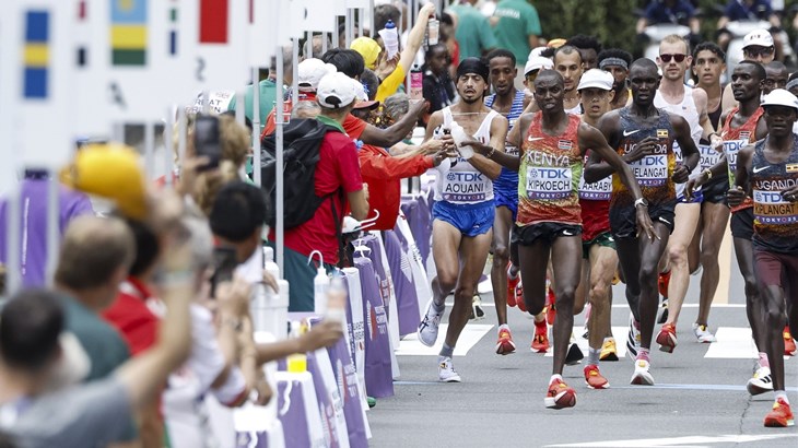 Nestvarna završnica maratona na Svjetskom prvenstvu, praktički foto-finiš odlučio pobjednika