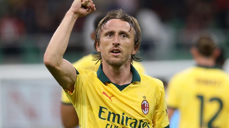 Scene u Udinama pri Modrićevom izlasku iz igre pokazuju njegovu veličinu