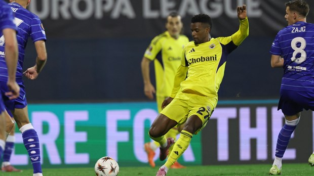 Turski mediji oštri prema Fenerbahčeu: 'Početna postava trenera Tedesca za utakmicu s Dinamom neobjašnjiva je'