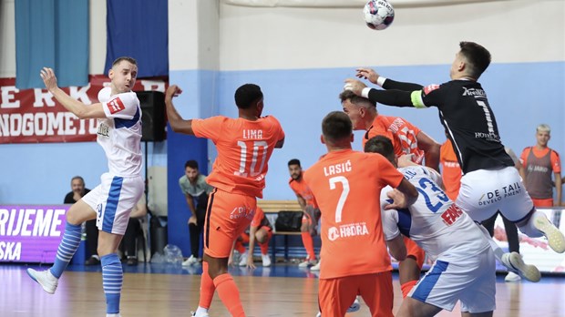 Novo Vrijeme u sjajnom finalu svladalo Osijek i osvojilo trofej pobjednika Superkupa