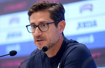 Sanchez: 'Ako im je već dopušteno igrati na ovom terenu, trebali su ga zaliti'