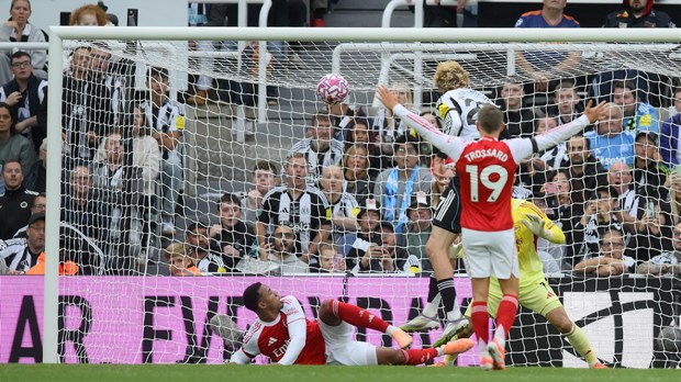 Rummenigge bocnuo Newcastle: 'Mogu samo čestitati onima u Stuttgartu koji su dobili toliko novca'