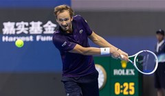Medvjedev se mučio s ozljedom pa na kraju ipak predao meč za finale