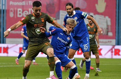 [UŽIVO] Osijek traži pobjedu protiv Farmaceuta za bijeg s dna