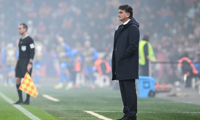 Izbornik Dalić s igračima i stožerom kratko proslavio svoj veliki jubilej