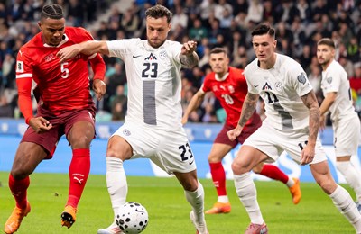 Slovenija hvata zadnji vlak u borbi za drugo mjesto, Kosovu dovoljan i bod