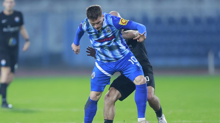 Prekrasnim pogotom Fabijana Krivaka Lokomotiva je došla u vodstvo protiv Vukovara 1991