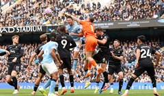 Mateta kompletirao hat-trick, Haaland doveo City barem privremeno na prvo mjesto