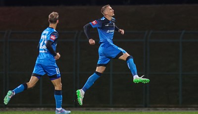 Posavec skrivio kazneni udarac, Mamut ušao i odmah ga realizirao