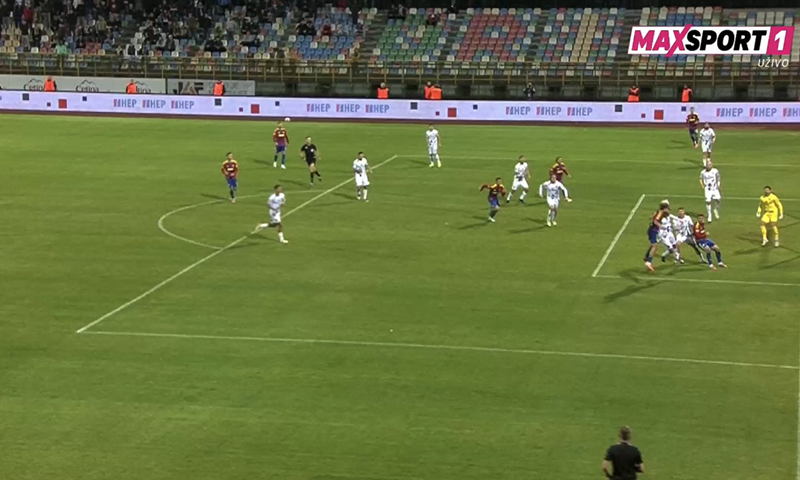 Krasnu akciju Hajduka završio je Krovinović, ali gol je poništen zbog zaleđa