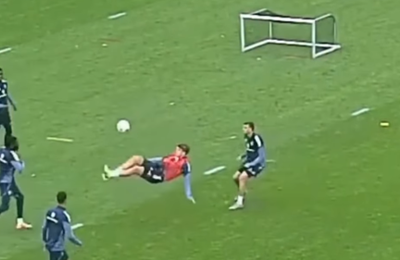 Vušković u maniri Ibrahimovića oduševio suigrače na treningu HSV-a