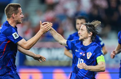 Vaterpolisti i rukometaši love europske medalje, Zrinka olimpijske, a vruće ljeto donosi pohod Vatrenih