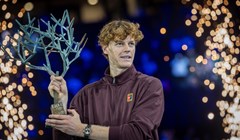 Sinneru naslov u Parizu, Auger-Aliassime nije mogao parirati novom/starom prvom reketu svijeta