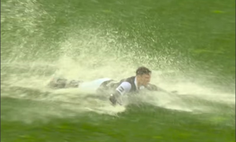 Proklizavanje u djetinjstvo: Odgoda utakmice nije pokvarila igračima raspoloženje