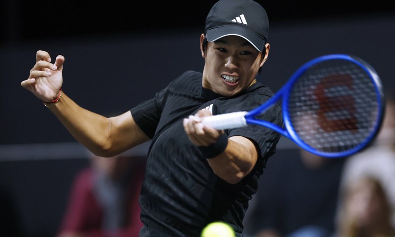 Tien u tie-breaku trećeg seta svladao Norrieja i osvojio prvi ATP naslov
