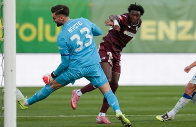 Dinamova obrana spava, Kadušić ubacuje, a Lawal zabija za povećanje Istrinog vodstva