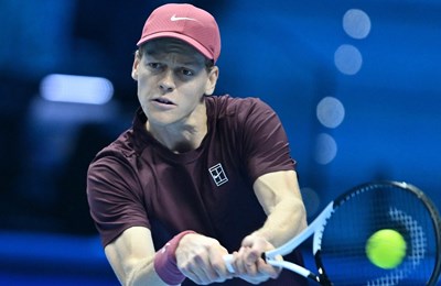 Više od dva sata spektakularnog tenisa: Sinner svladao Alcaraza za titulu na ATP Finalsu