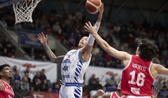 Cibona propustila veliku priliku, Talijani slavili u Domu Dražena Petrovića i prošli dalje