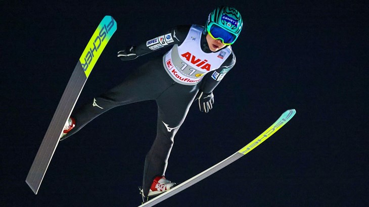 Japanska mješovita reprezentacija pobjednica prvog natjecanja u skijaškim skokovima u novoj sezoni