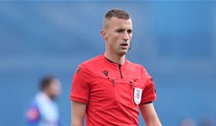 Osijek nakon 28 minuta ostao s igračem manje, Petrusenko je bio jako neoprezan