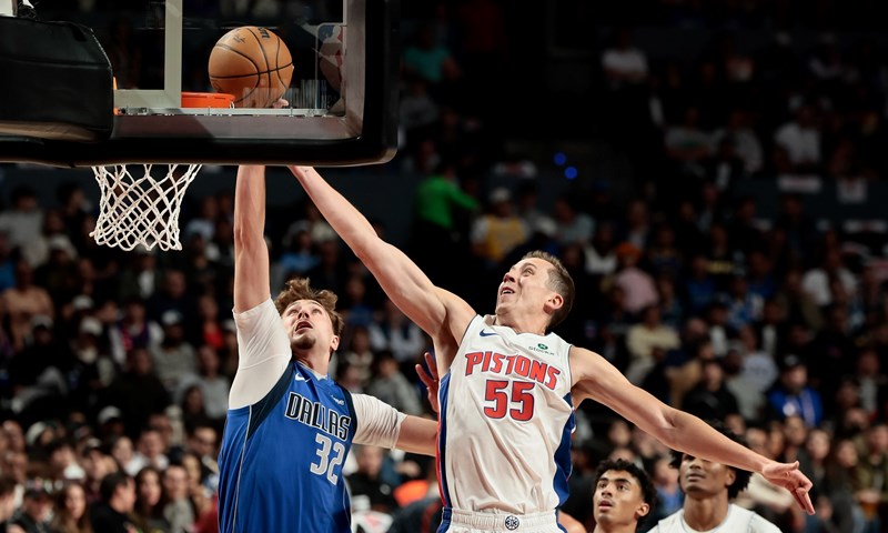 Glatka pobjeda Clippersa, glatki poraz Lakersa, Sixersi slavili nakon produžetka
