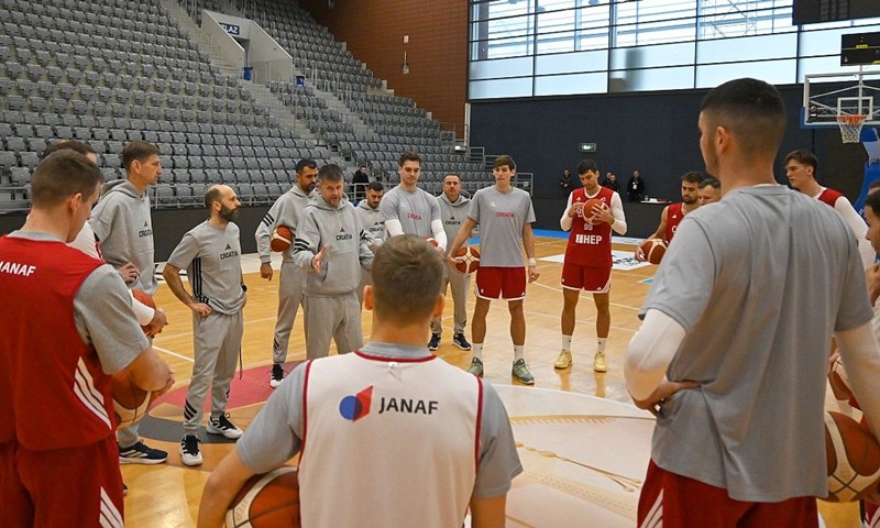 Hrvatski košarkaši doputovali u Osijek: 'Svi su reprezentativci maksimalno spremni, entuzijazam je velik'