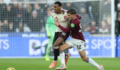 Liverpool konačno pobijedio uz gol Isaka, United preokrenuo u Londonu, Villa minimalno slavila