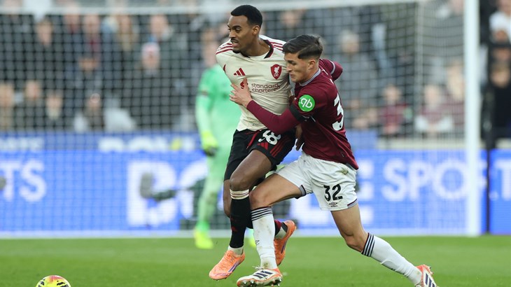 Liverpool konačno pobijedio uz gol Isaka, United preokrenuo u Londonu, Villa minimalno slavila