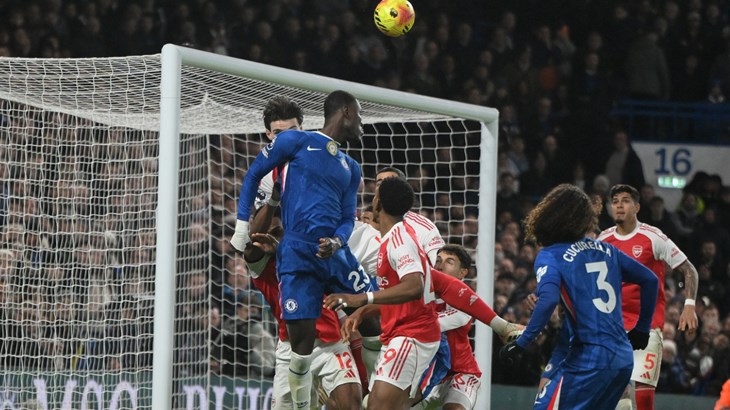 Chelsea poveo s igračem manje, ali nije izdržao, podjela bodova u londonskom derbiju