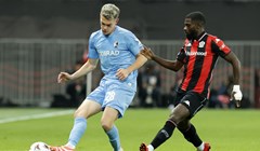 Katastrofa u Nici se nastavlja, igrači odbijaju igrati nakon što su ih navijači fizički napali