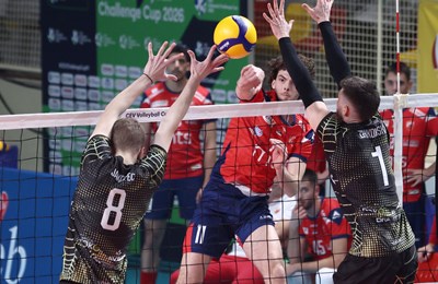 Mladostaši tijesno poraženi, Zvezda slavila u pet setova