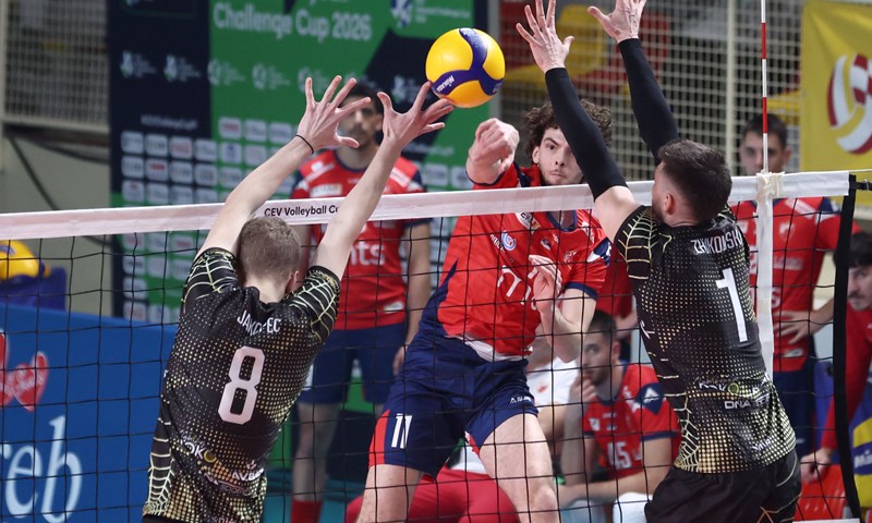 Mladostaši tijesno poraženi, Zvezda slavila u pet setova