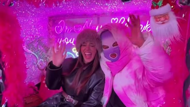 Neymar s fantomkom na licu izašao na advent u New Yorku