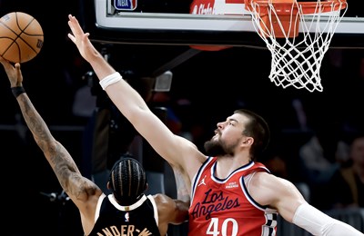 Ivica Zubac ozlijeđen, Clippersi ipak uspjeli prekinuti seriju poraza