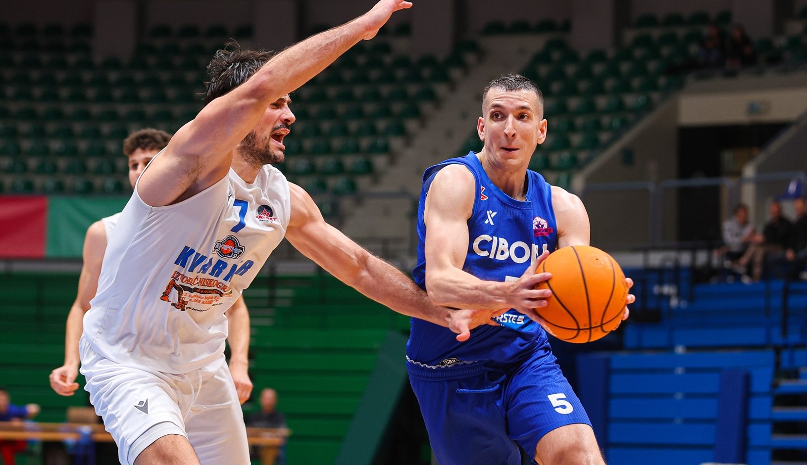 Cibona dobila pojačanje pod obručima, ugovor potpisao Marjan Čakarun