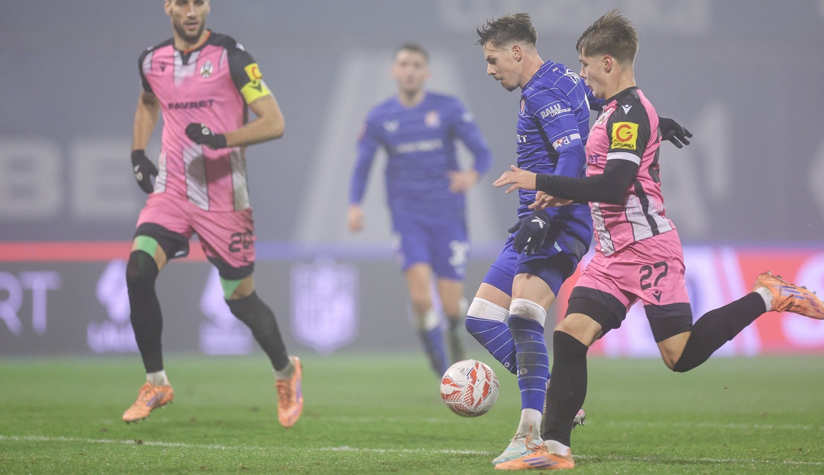 Dinamo rutinski potvrdio prvo mjesto na kraju 2025. godine, Lokomotiva mogla i teže stradati