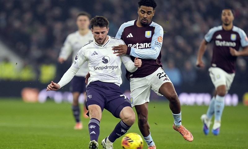 Fenomenalni Rogers dotukao Manchester United, Villansi do desete vezane pobjede!