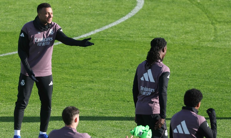 Real će dobiti pojačanje u finalu Superkupa? Mbappe privatnim avionom otputovao u Saudijsku Arabiju