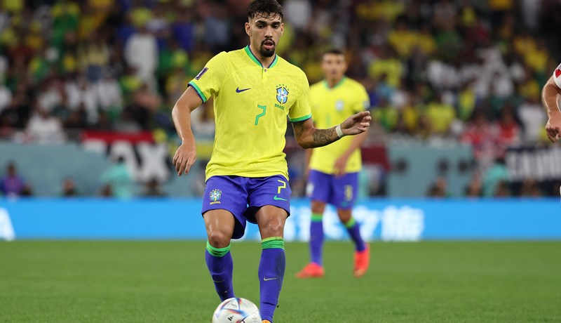 Početkom sezone ljubio je grb kluba, a sada napušta West Ham i ostavlja ga u zoni ispadanja