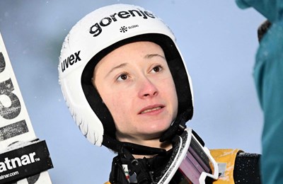 Kiks u prvoj seriji zaustavio niz Nike Prevc, pobjedu odnijela Japanka Maruyama