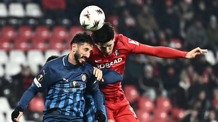 Dva gola Erlića u remiju Midtjyllanda, Matanović donio važnu pobjedu Freiburgu