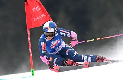 Zrinka Ljutić u drugoj vožnji u Špindleruvom Mlinu, Sara Hector u vodstvu