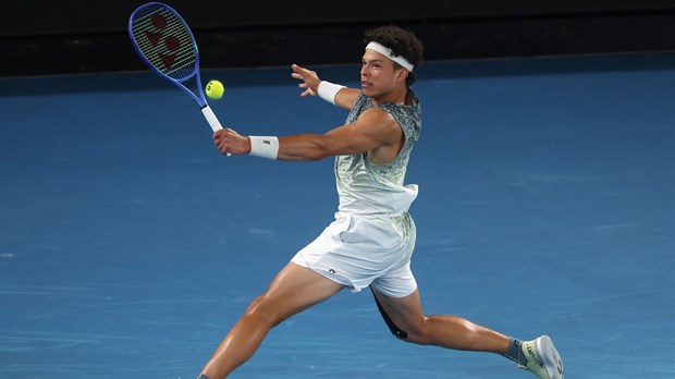 Ruud odlično krenuo, ali Sheltonova energija odnijela pobjedu u četiri seta